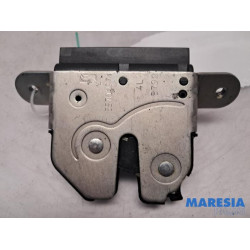 Alfa Romeo - Giulietta - Tailgate lock mechanism