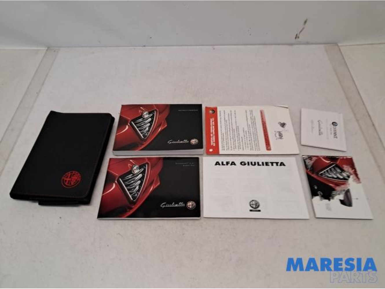 Alfa Romeo - Giulietta - Instruction Booklet