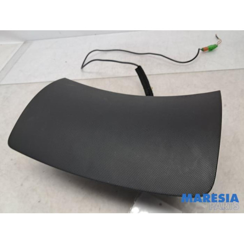 Peugeot - 206 PLUS - Right airbag (dashboard)