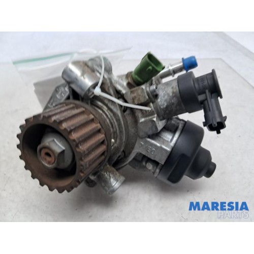 Renault - Clio - Mechanical fuel pump