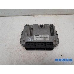 Renault - Trafic - Engine management computer