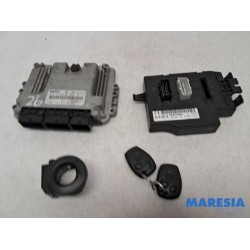 Renault - Trafic - Engine management computer