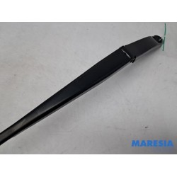 Alfa Romeo - Giulietta - Front wiper arm