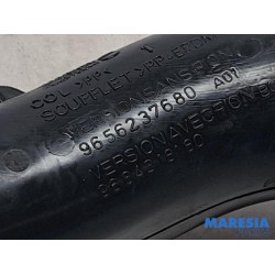 Citroen - C4 Picasso - Air intake hose