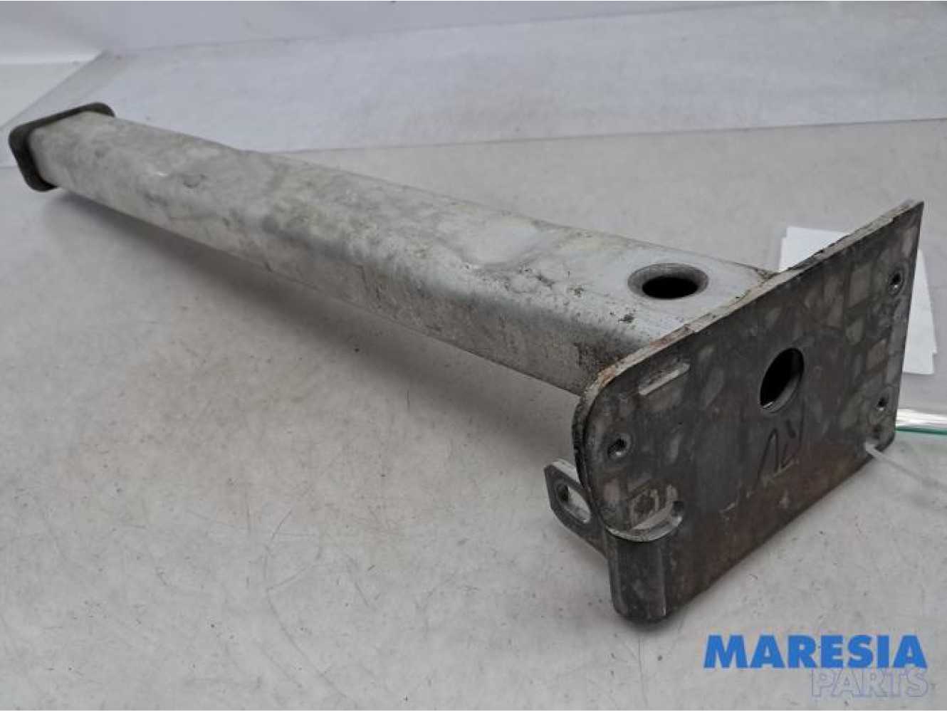 Citroen - C4 Picasso - Front part support