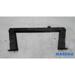 Renault - Kangoo - Radiatorbalken