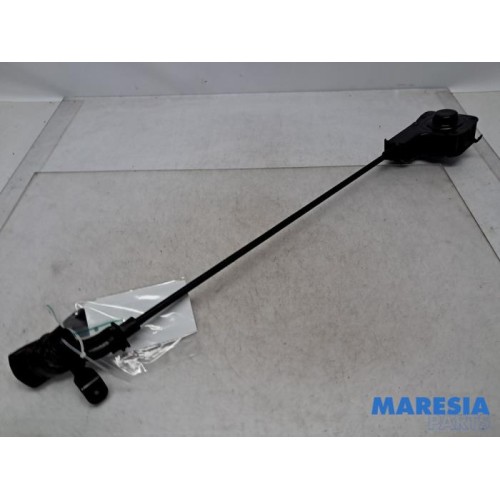Citroen - C4 Picasso - Spare wheel mechanism