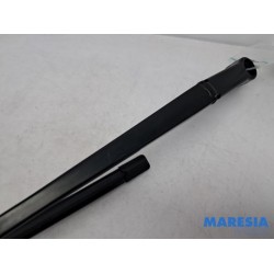 Citroen - C4 Picasso - Front wiper arm