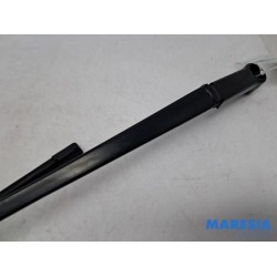 Citroen - C4 Picasso - Front wiper arm
