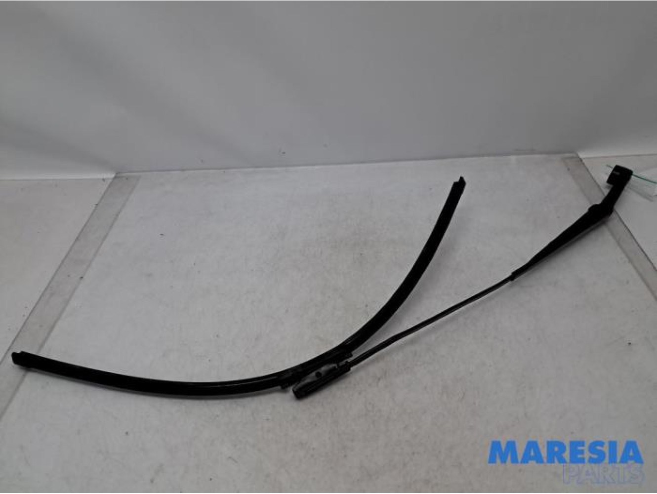 Citroen - C4 Picasso - Front wiper arm