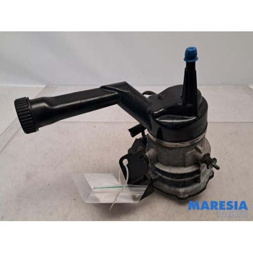 Citroen - Berlingo - Power steering pump