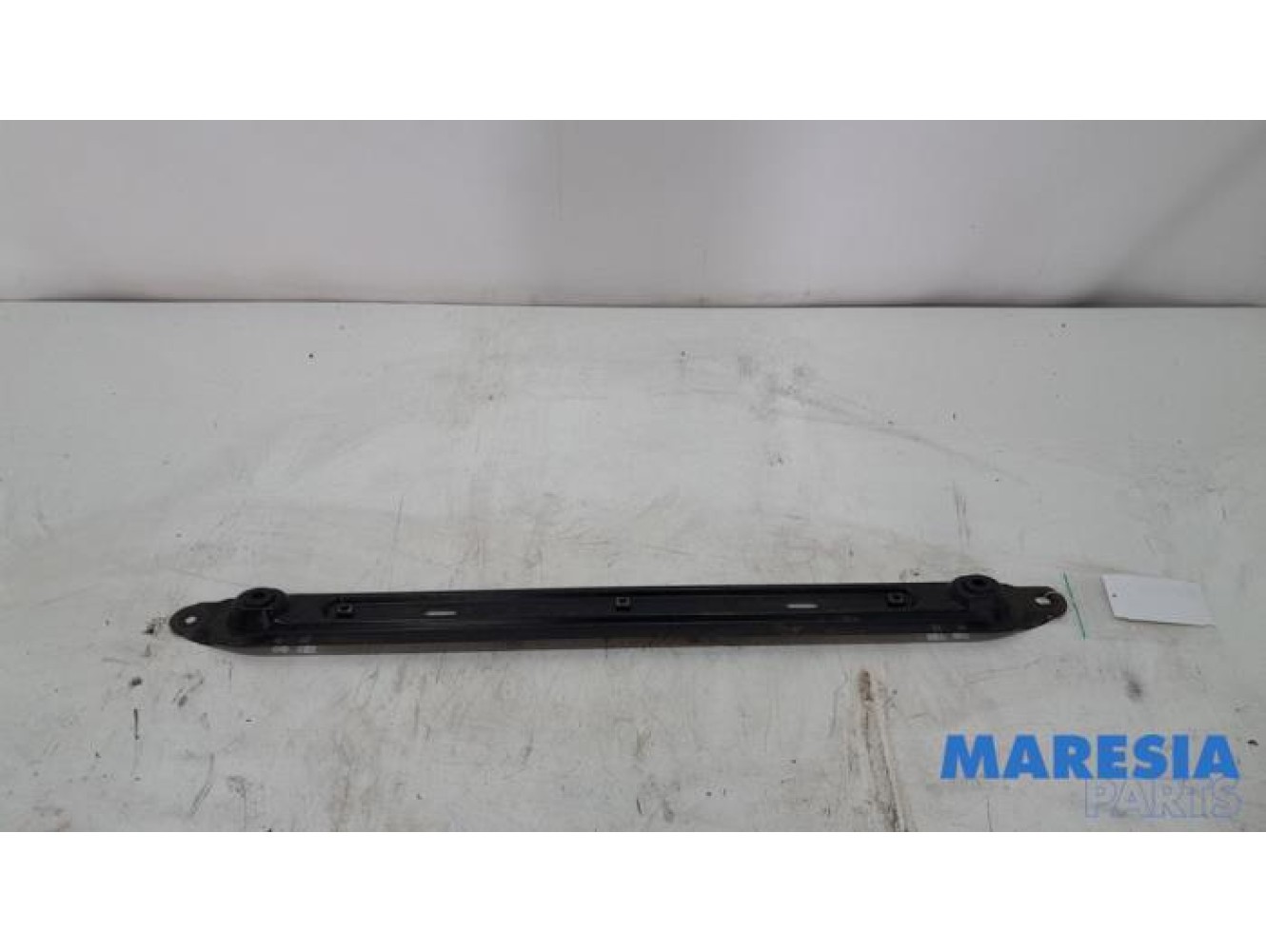 Citroen - Berlingo - Radiator bar