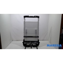 Peugeot - 2008 - Sliding headliner mechanism