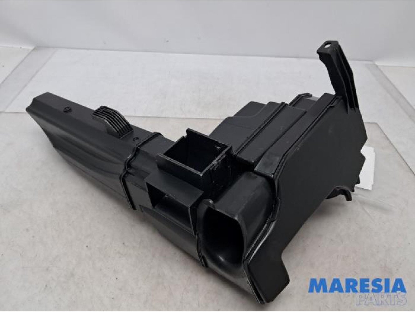 Peugeot - 207 - Resonance housing