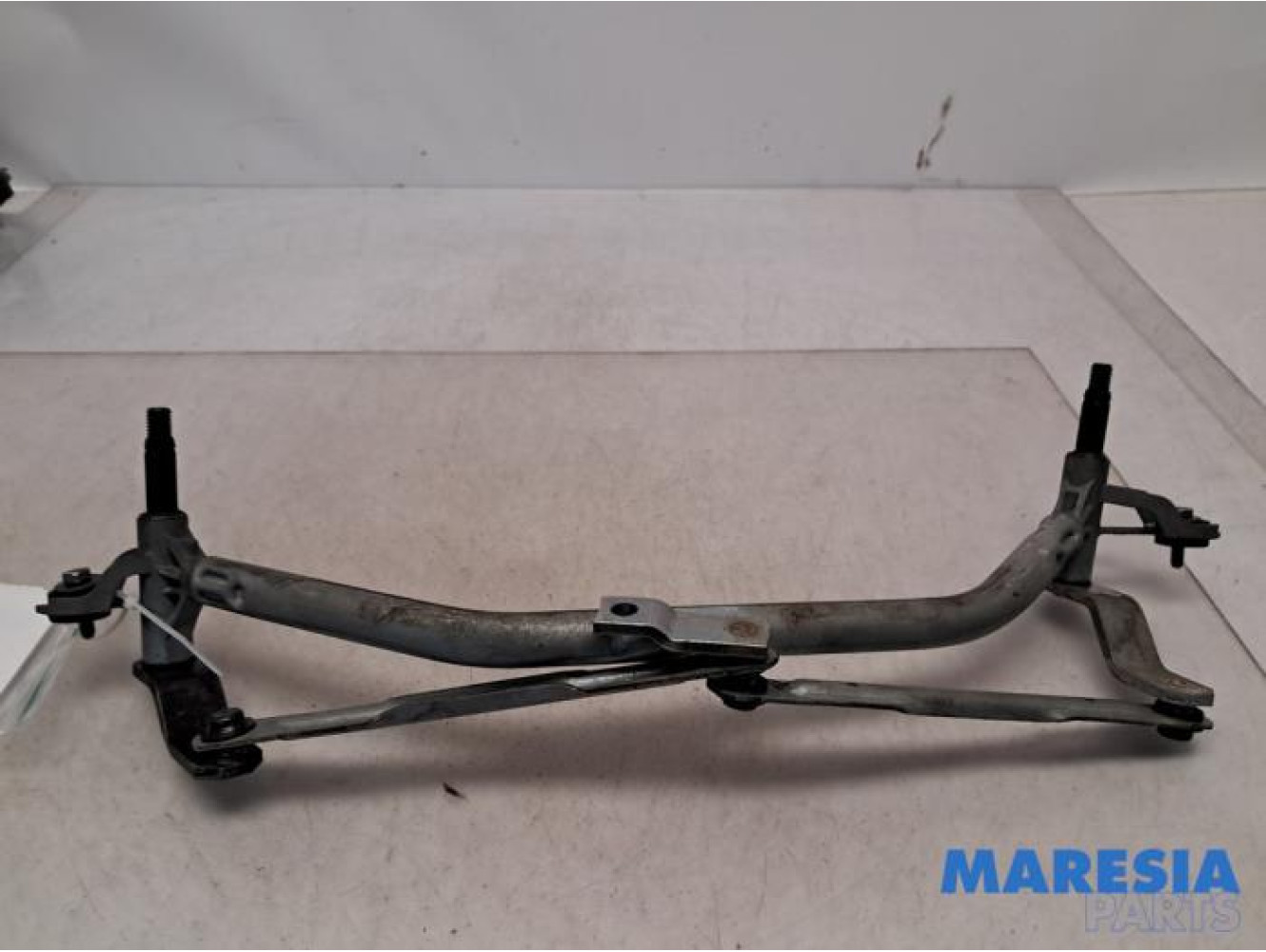 Peugeot - 207 - Wiper mechanism