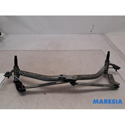 Peugeot - 207 - Wiper mechanism