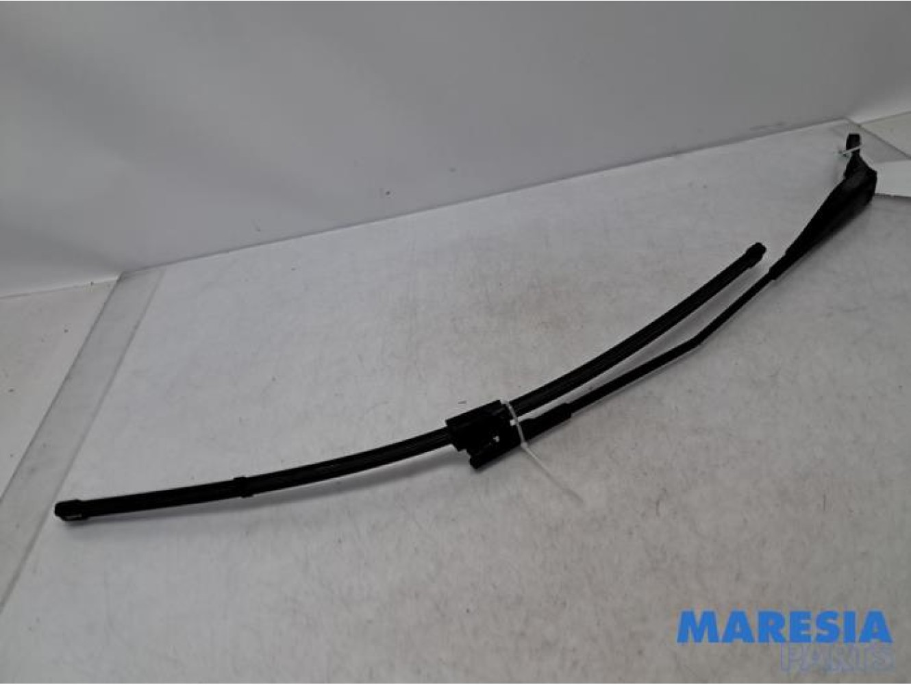 Peugeot - 207 - Front wiper arm