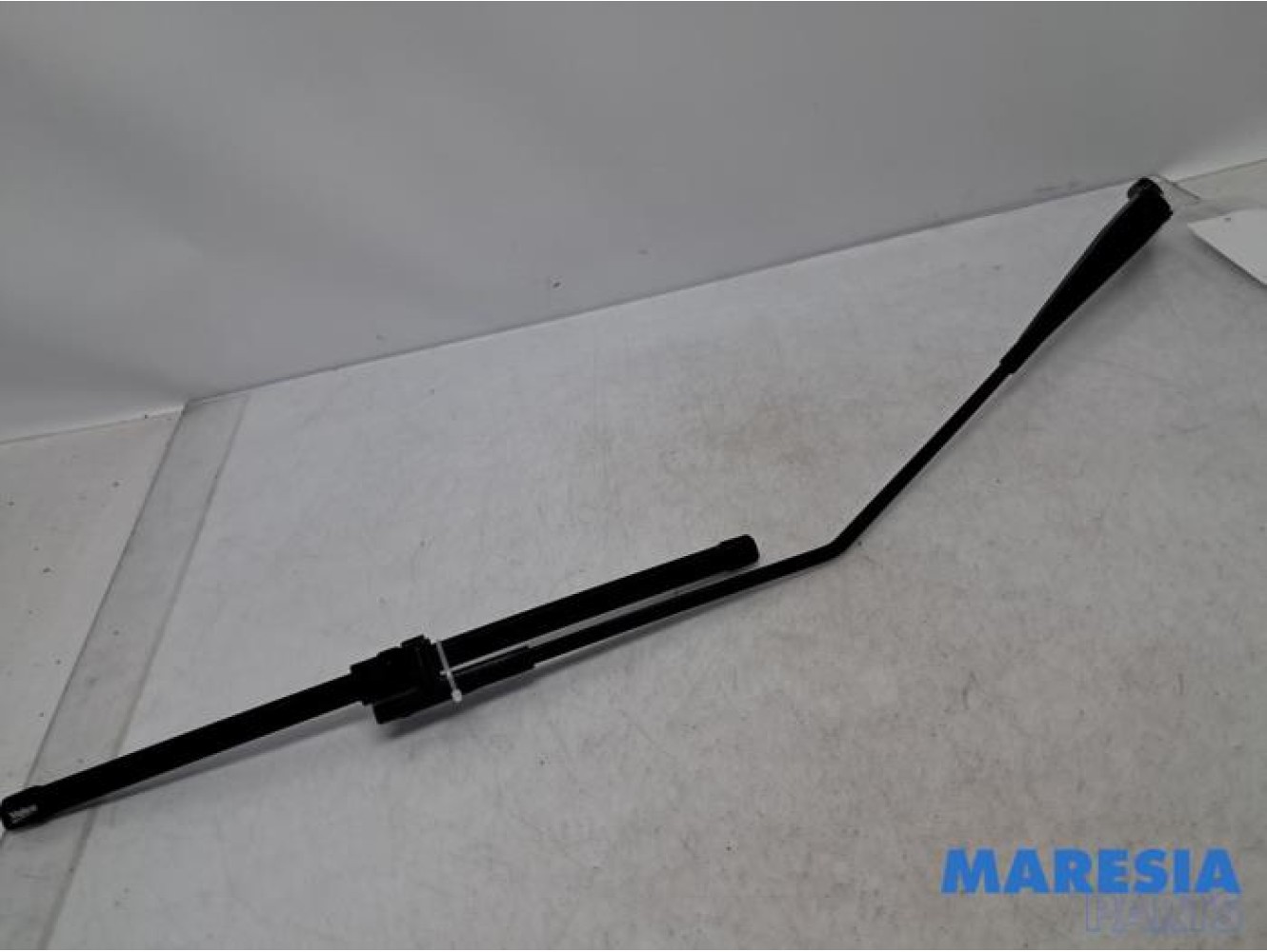 Peugeot - 207 - Front wiper arm