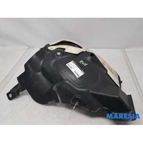 Renault - Clio - Wheel arch liner