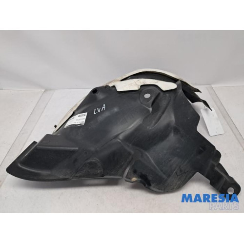 Renault - Clio - Wheel arch liner