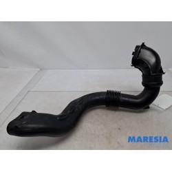 Renault - Clio - Air intake hose