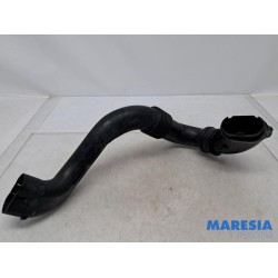 Renault - Clio - Air intake hose