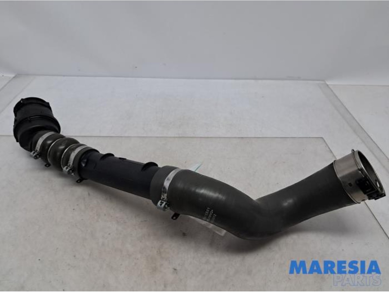 Renault - Clio - Intercooler hose
