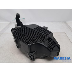 Renault - Clio - Air box
