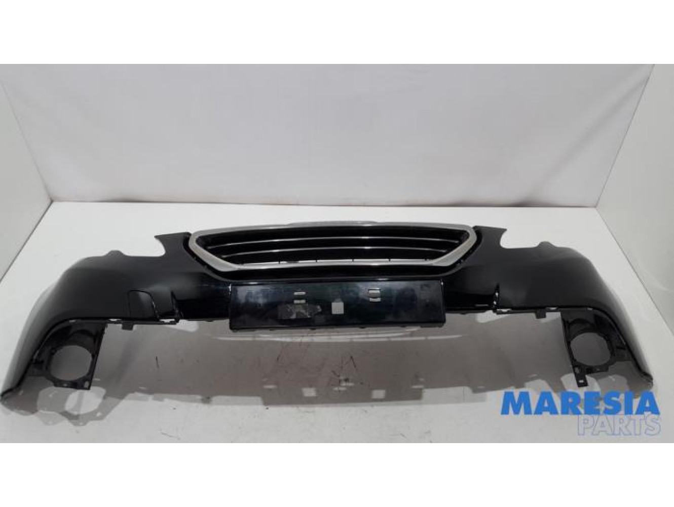 Peugeot - 2008 - Front bumper