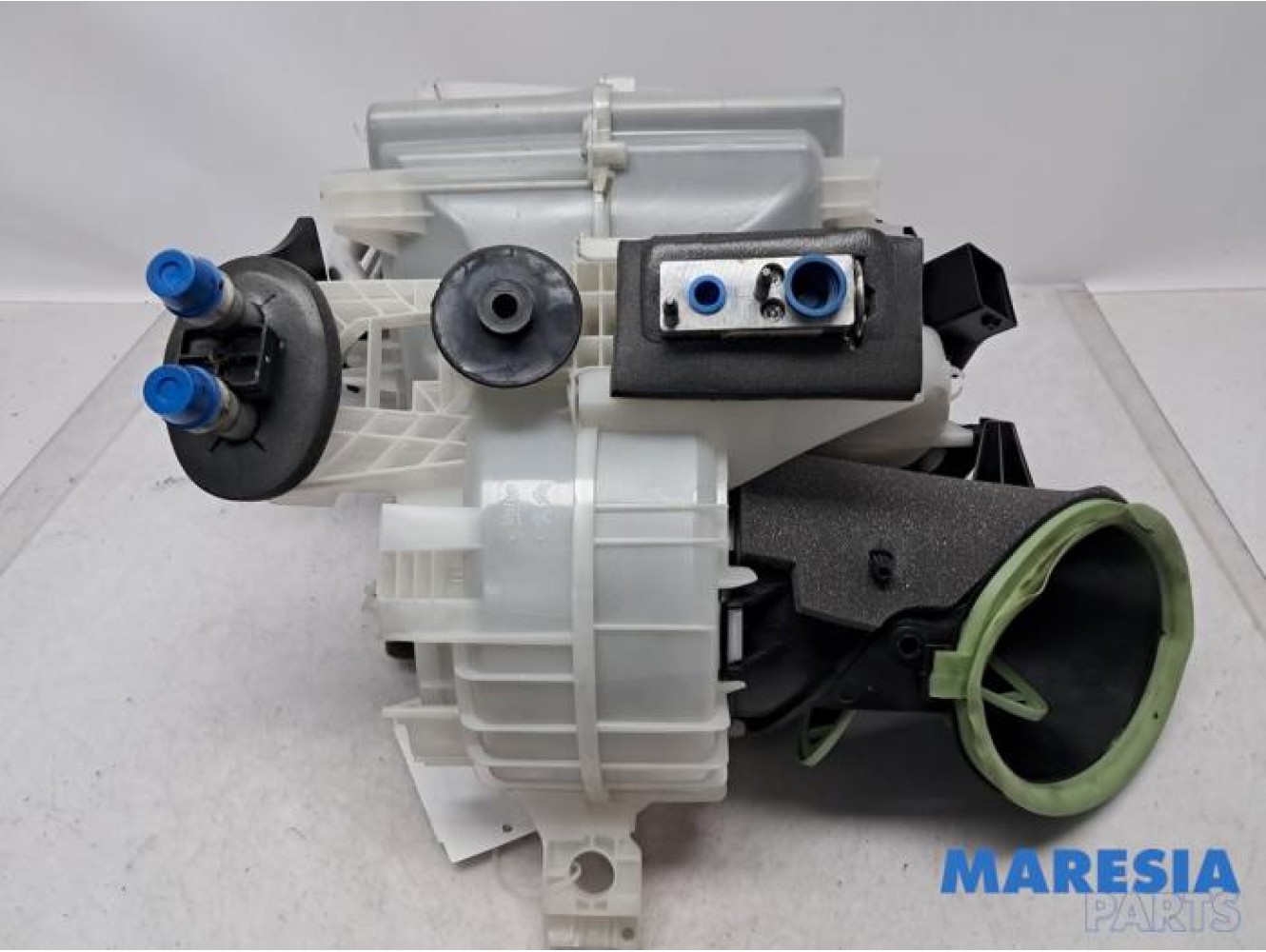 Peugeot - 2008 - Heater housing