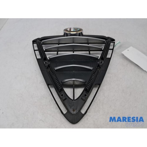 Alfa Romeo - Giulietta - Grill