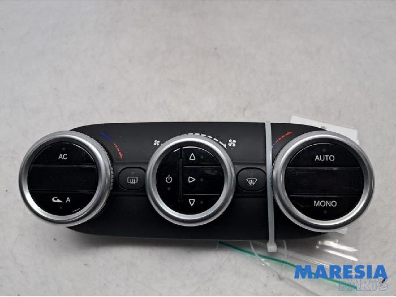 Alfa Romeo - Giulietta - Heater control panel