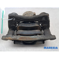 Renault - Clio - Front brake calliper, left