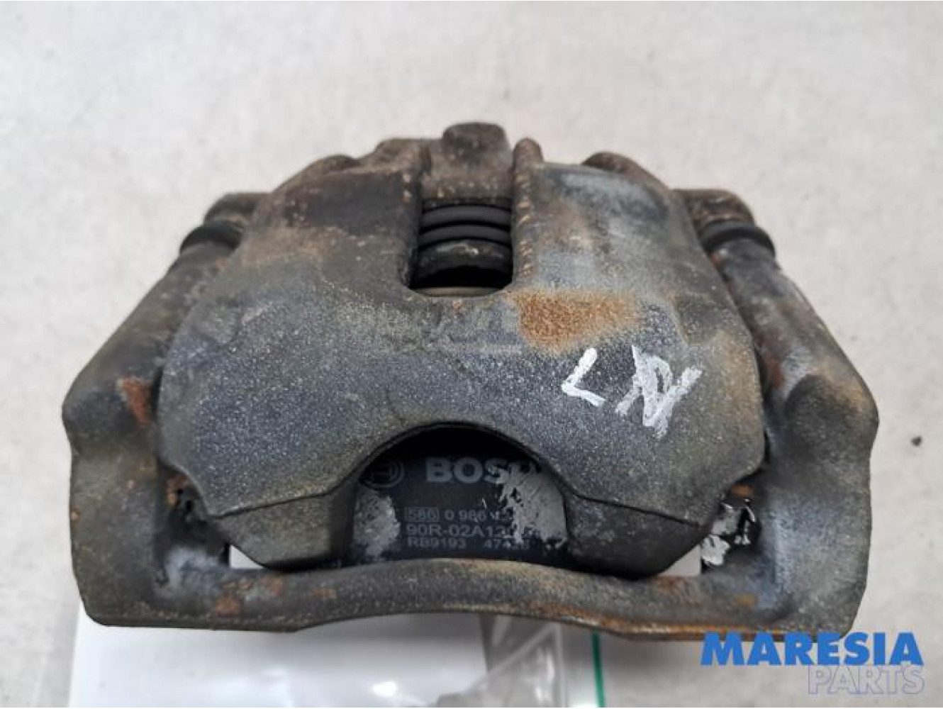 Renault - Clio - Front brake calliper, left