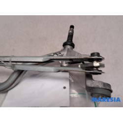 Renault - Clio - Wiper mechanism