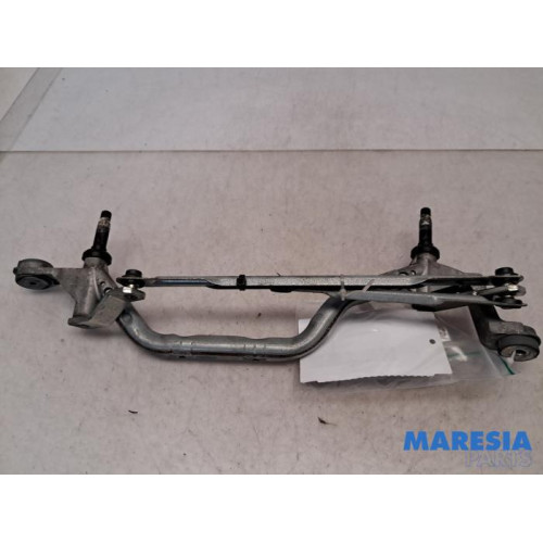 Renault - Clio - Wiper mechanism