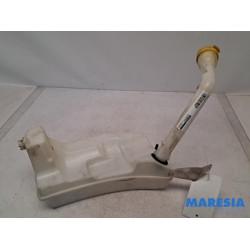 Renault - Clio - Front windscreen washer reservoir