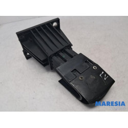 Alfa Romeo - Giulietta - Front bumper bracket, left