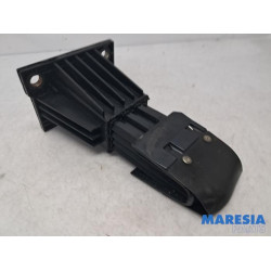 Alfa Romeo - Giulietta - Front bumper bracket, right