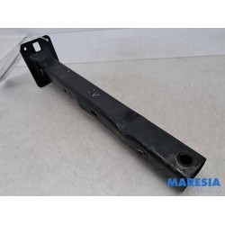 Peugeot - 207 - Front part support