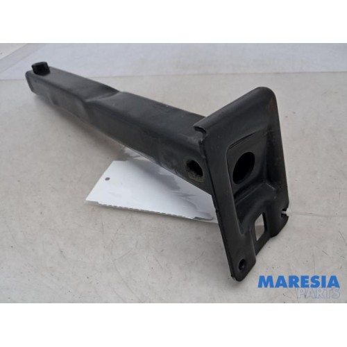 Peugeot - 207 - Support partie avant