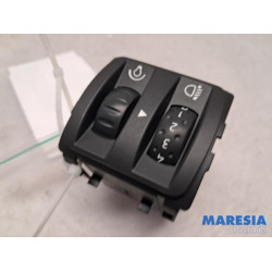 Renault - Clio - AIH headlight switch