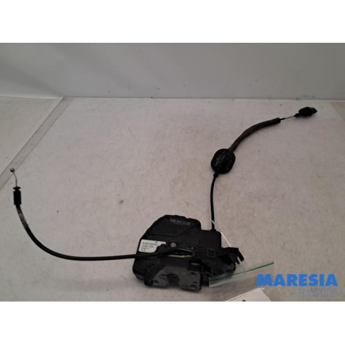 Renault - Clio - Front door lock mechanism 4-door, right