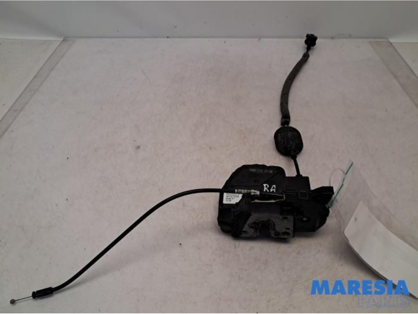 Renault - Clio - Rear door mechanism 4-door, right