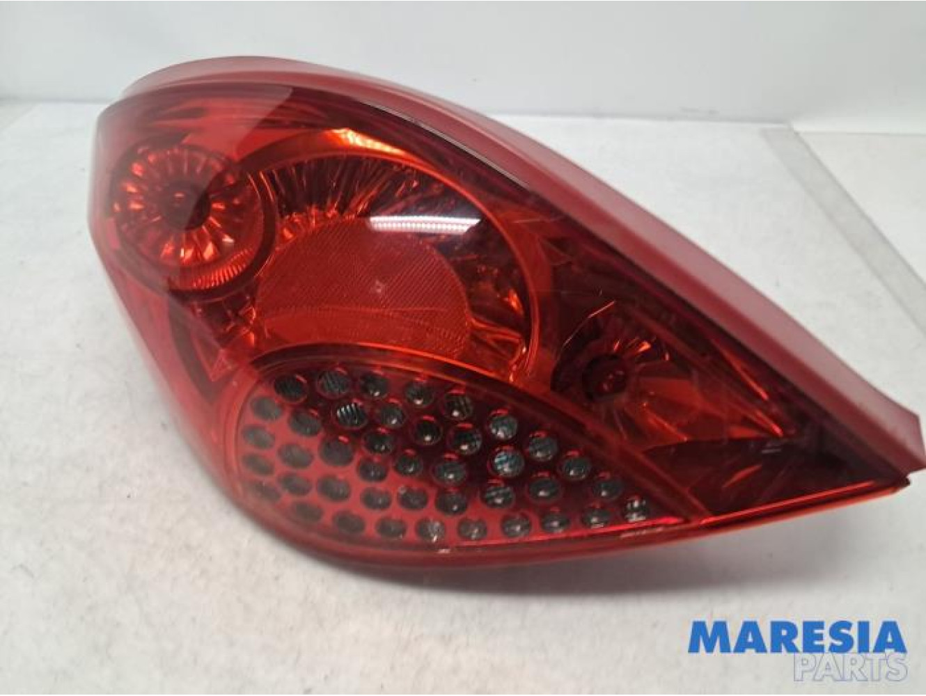 Peugeot - 207 - Taillight, left