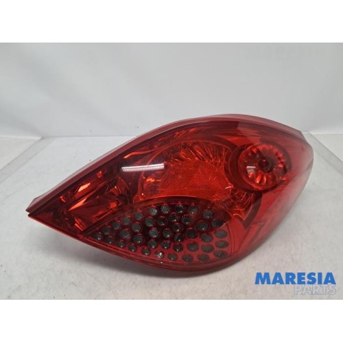 Peugeot - 207 - Taillight, right