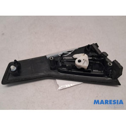 Renault - Clio - Rear door handle 4-door, right