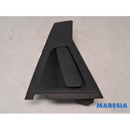 Renault - Clio - Rear door handle 4-door, right