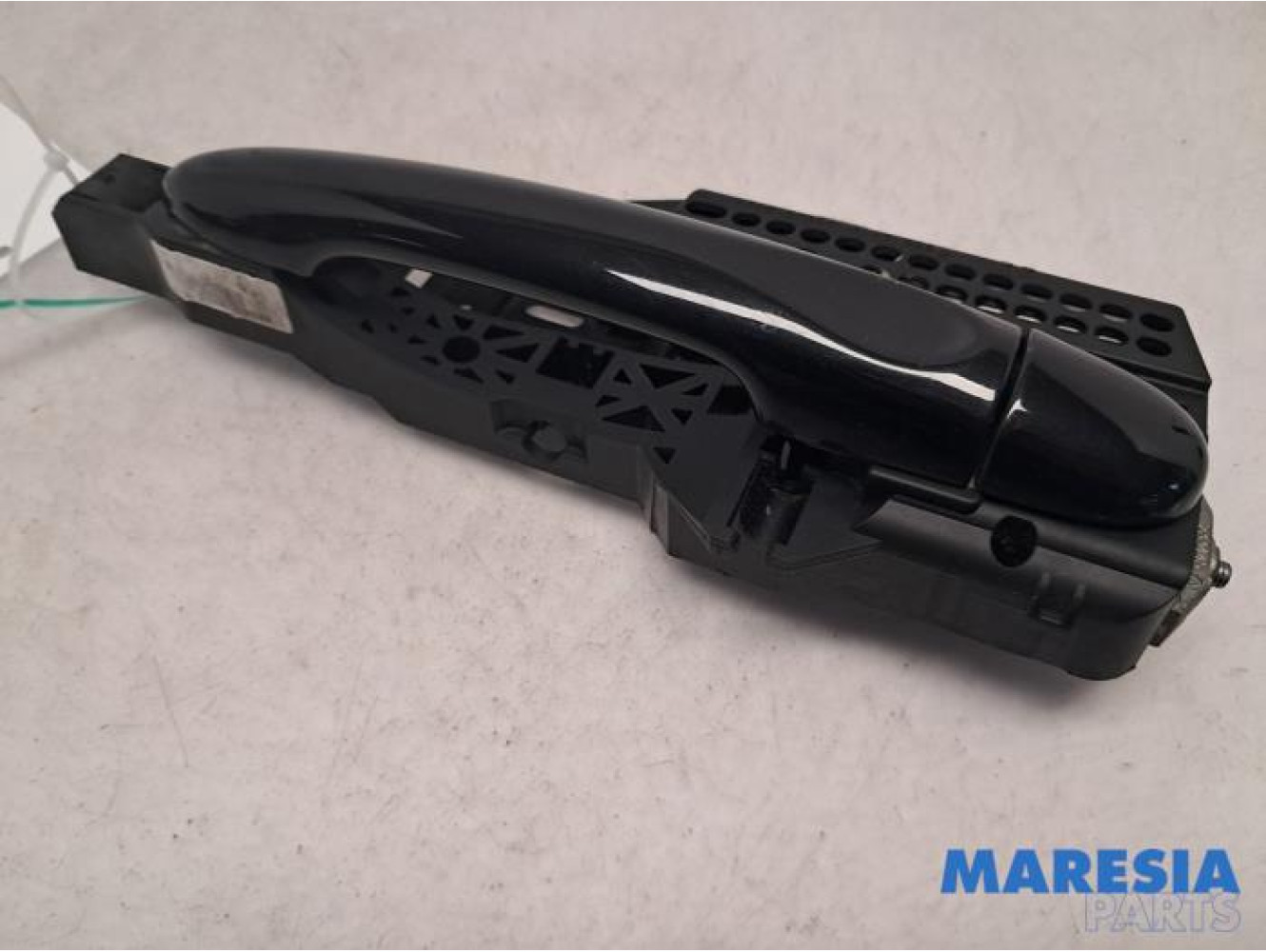 Renault - Clio - Front door handle 4-door, right