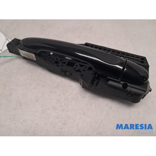 Renault - Clio - Front door handle 4-door, right